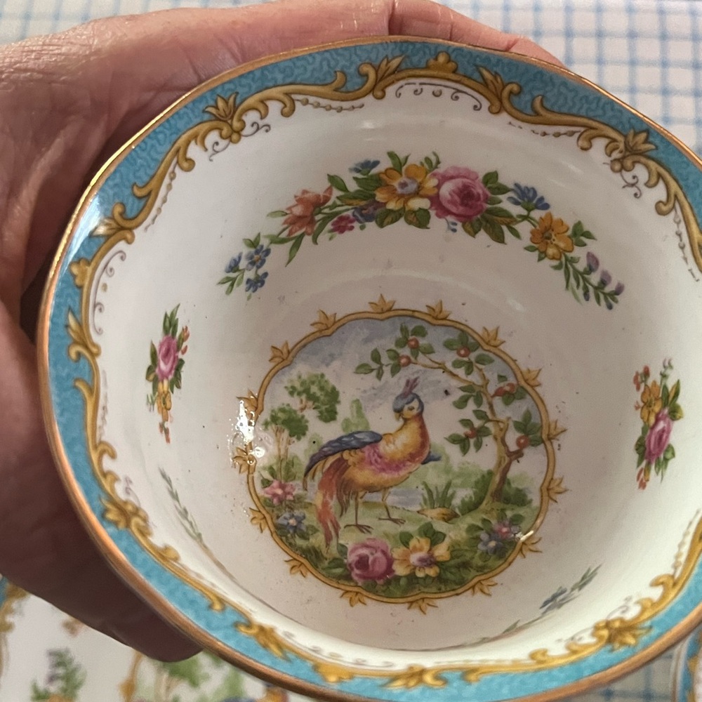 Royal Albert Chelsea Bird Tea Cups - Picture 15 of 16